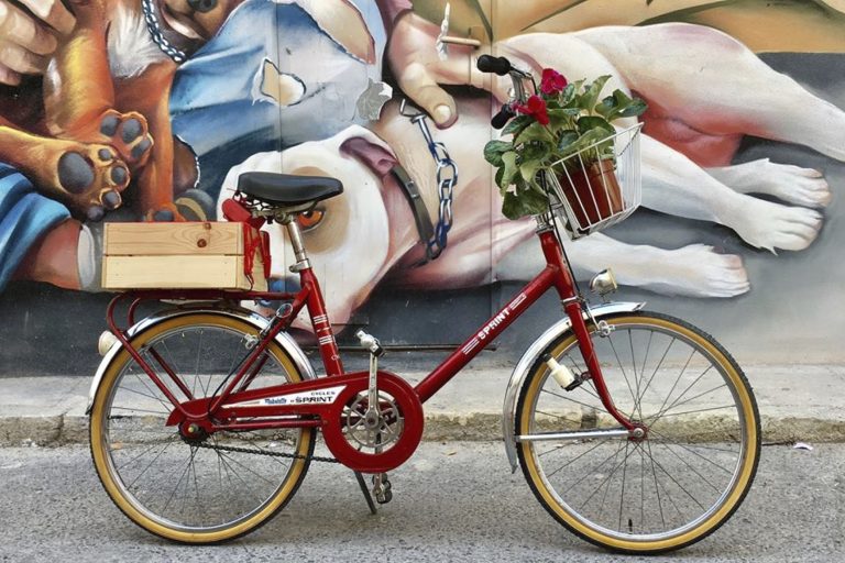 Vintagecykler: Veteransykler i Málaga- Lærsaler, blankpolert krom og lysende dynamoer