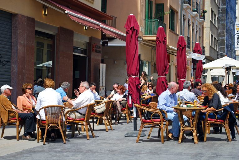 Stem på din favorittcafé i Málaga by