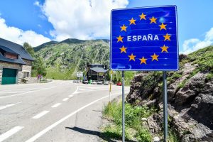 Spania fjerner Covid-sertifikatkrav ved landegrensene til Frankrike