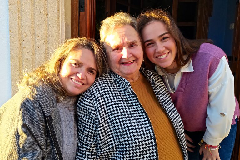 Kvinner i andalusiske småbyer – fra analfabet til universitetsutdannet på tre generasjoner