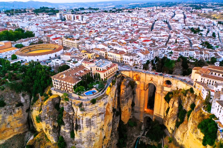 By i Málaga-provinsen betegnet som en av Europas vakreste