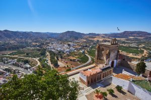 Álora – en deilig autentisk by rett bakenfor Málaga
