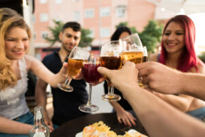 ¡Salud! – De mange forskjellige måtene å si SKÅL på spansk