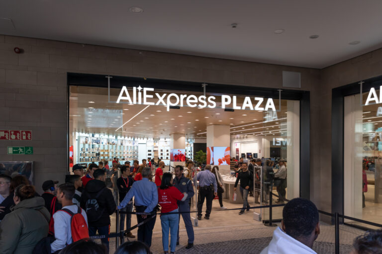 Barcelona,,Spain,-,Nov,29,,2019:,Aliexpress,Plaza,Grand,Opening