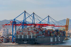 Containerskip hoper seg opp i Málaga