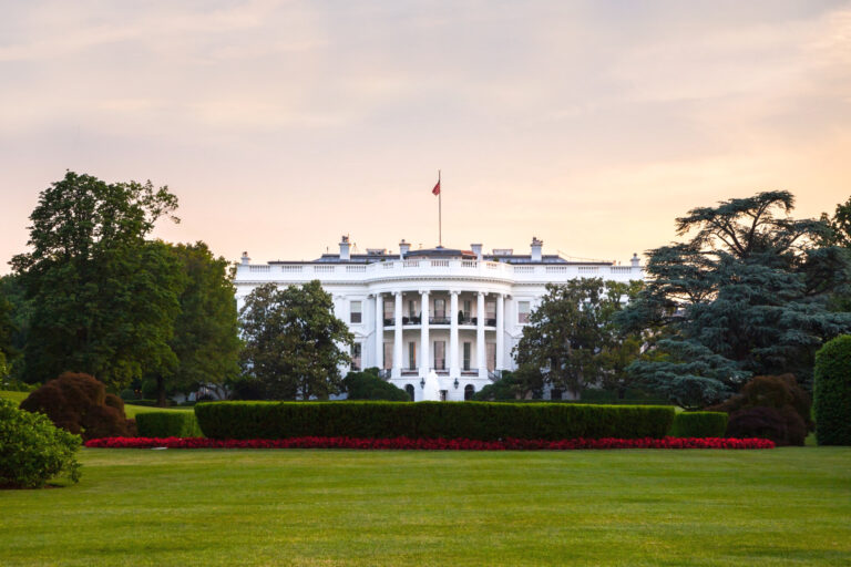 White,House,Frontal,View,During,The,Sunset,2020,,Washington,Dc,